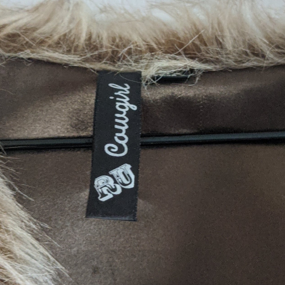 Fur vest - Picture 2 of 3